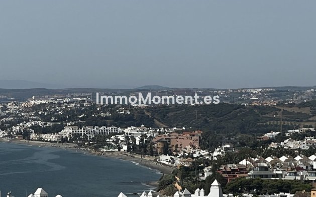 Freistehende Villa - Wiederverkauf - Estepona  - Estepona Centro