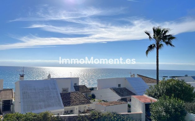 Freistehende Villa - Wiederverkauf - Estepona  - Estepona Centro