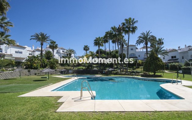 Freistehende Villa - Wiederverkauf - Estepona  - New Golden Mile