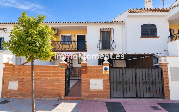 Freistehende Villa - Wiederverkauf - Fuengirola - Fuengirola Centro