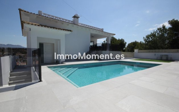 Freistehende Villa - Wiederverkauf - La Nucía - La Nucia Centro