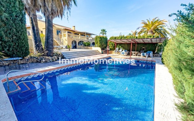 Freistehende Villa - Wiederverkauf - La Nucía - La Nucia Centro