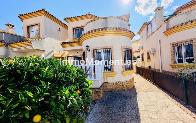 Freistehende Villa - Wiederverkauf - Los Montesinos - Los Montesinos Centro
