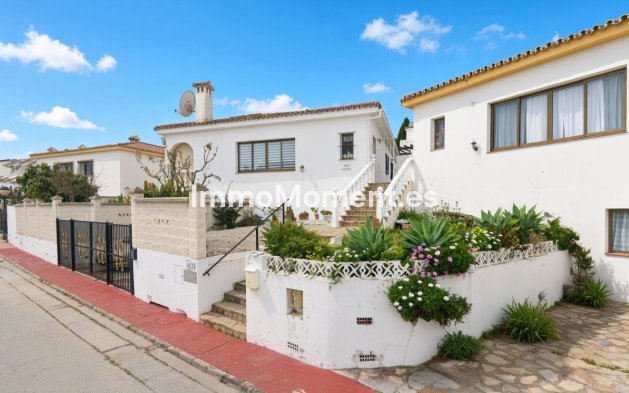 Freistehende Villa - Wiederverkauf - Manilva - La Duquesa