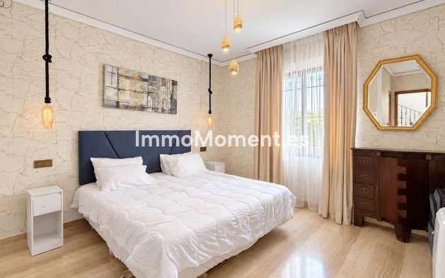 Freistehende Villa - Wiederverkauf - Marbella - Guadalmina Baja