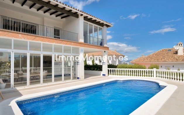 Freistehende Villa - Wiederverkauf - Marbella - La Mairena