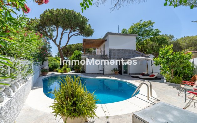 Freistehende Villa - Wiederverkauf - Marbella - Marbesa