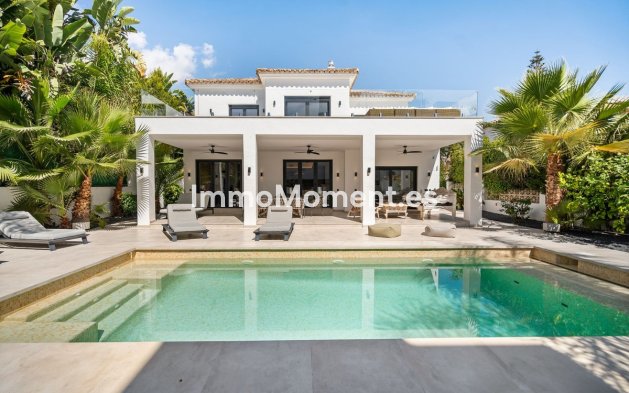 Freistehende Villa - Wiederverkauf - Marbella - Marbesa