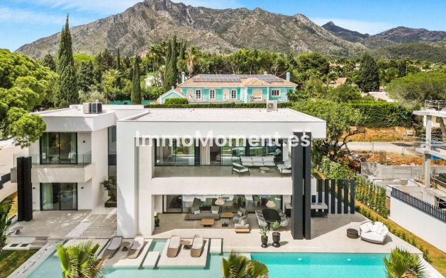 Freistehende Villa - Wiederverkauf - Marbella - Nagüeles