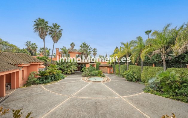 Freistehende Villa - Wiederverkauf - Marbella - Nagüeles