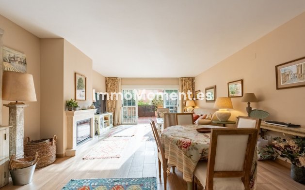 Freistehende Villa - Wiederverkauf - Marbella - Nagüeles