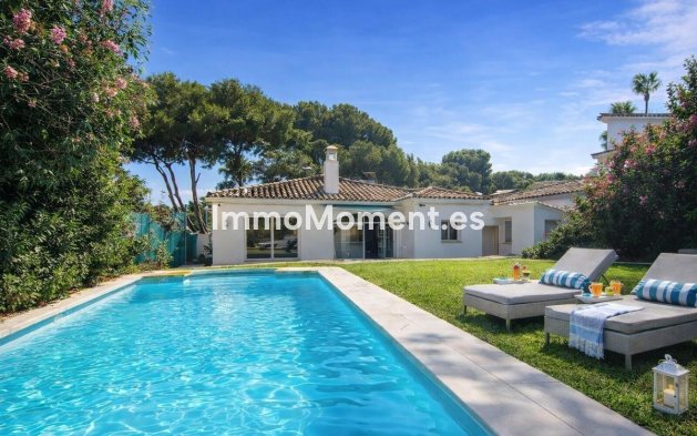 Freistehende Villa - Wiederverkauf - Marbella - Nueva Andalucía