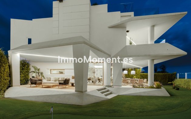 Freistehende Villa - Wiederverkauf - Marbella - Nueva Andalucía
