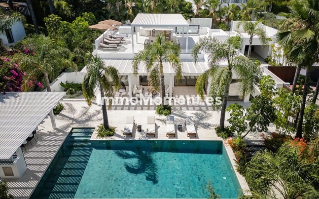 Freistehende Villa - Wiederverkauf - Marbella - Nueva Andalucía