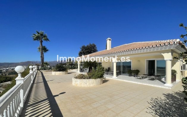 Freistehende Villa - Wiederverkauf - Mijas - Sierrezuela