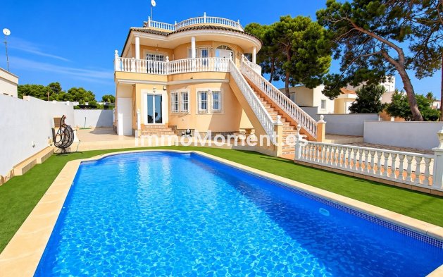 Freistehende Villa - Wiederverkauf - Orihuela - Campoamor