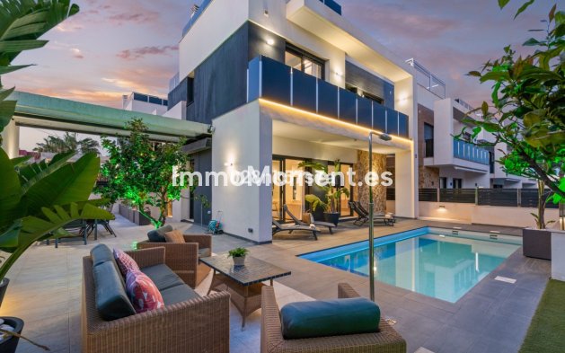 Freistehende Villa - Wiederverkauf - Orihuela - Campoamor
