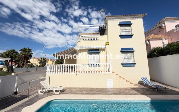 Freistehende Villa - Wiederverkauf - Orihuela Costa - Villamartín