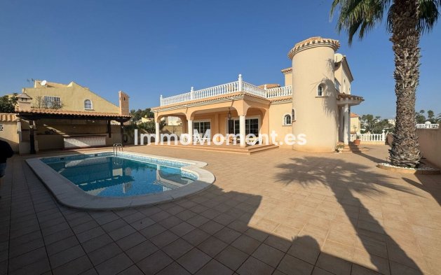 Freistehende Villa - Wiederverkauf - Orihuela - La Zenia