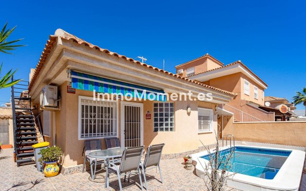Freistehende Villa - Wiederverkauf - Orihuela - Punta Prima