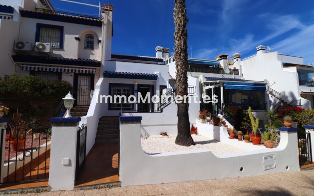 Freistehende Villa - Wiederverkauf - Orihuela - Villamartin