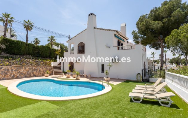 Freistehende Villa - Wiederverkauf - Orihuela - Villamartin