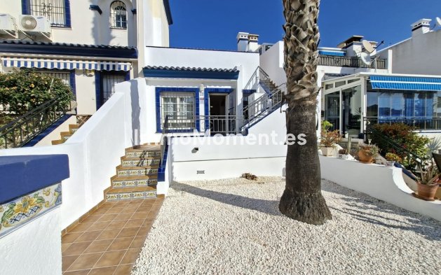 Freistehende Villa - Wiederverkauf - Orihuela - Villamartín