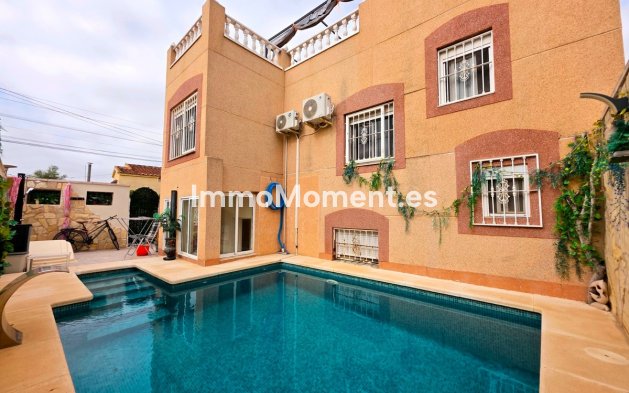 Freistehende Villa - Wiederverkauf - San Fulgencio - La Marina