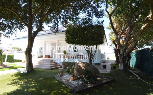 Freistehende Villa - Wiederverkauf - Torrevieja - Torrevieja Centro