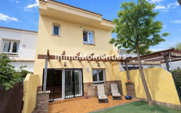 Geschakelde woning - Bestaande woning - Binnenland  - Alhaurín Golf