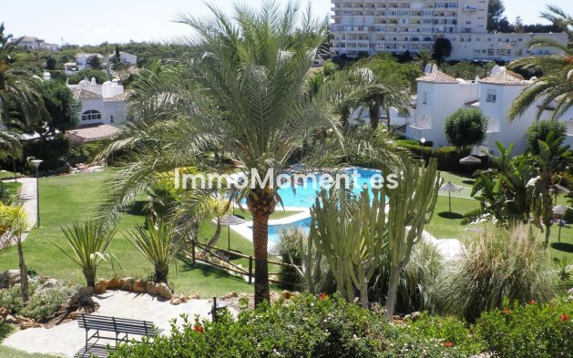 Geschakelde woning - Bestaande woning - Estepona  - Estepona Centro