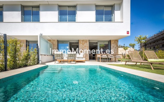Geschakelde woning - Bestaande woning - Estepona  - Estepona Centro