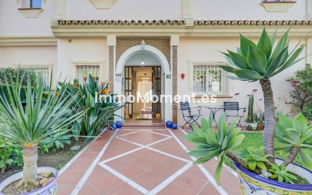 Geschakelde woning - Bestaande woning - Marbella - Artola