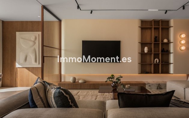 Geschakelde woning - Bestaande woning - Marbella - Nueva Andalucía