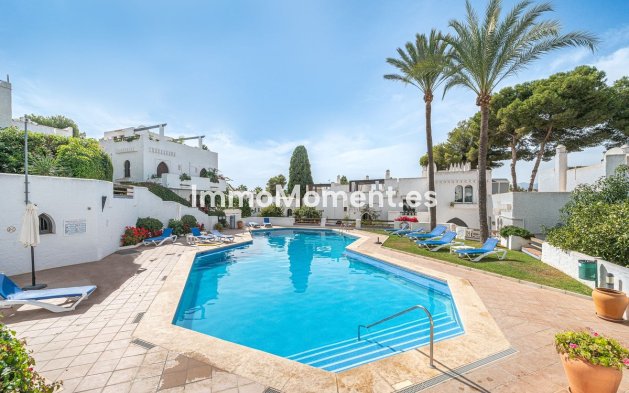 Geschakelde woning - Bestaande woning - Marbella - Nueva Andalucía
