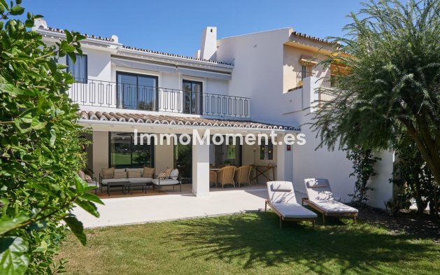 Geschakelde woning - Bestaande woning - Marbella - Nueva Andalucía