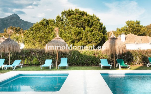 Geschakelde woning - Bestaande woning - Marbella - Nueva Andalucía