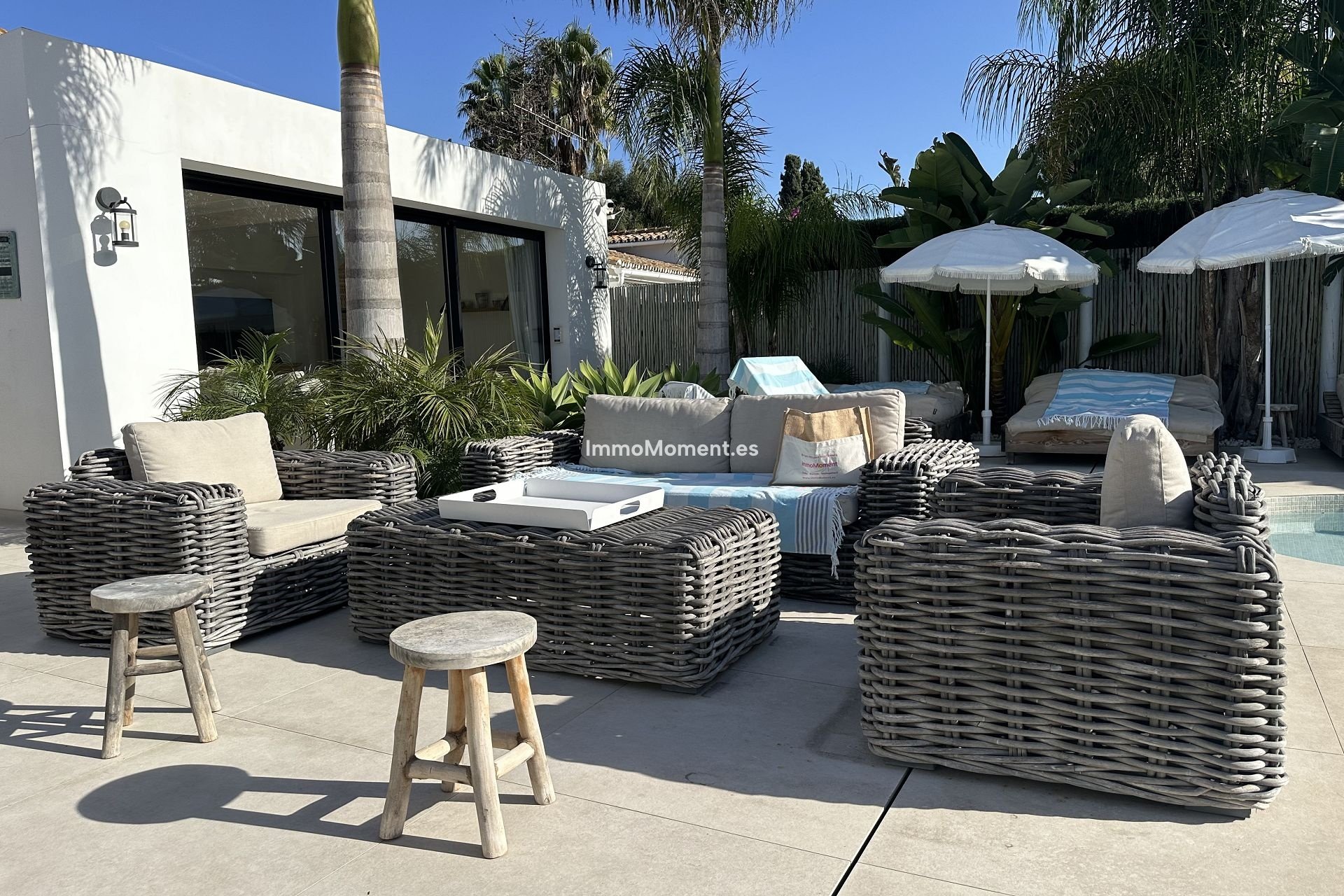 Kurzzeitvermietung - Freistehende Villa - Estepona Ost - Costalita