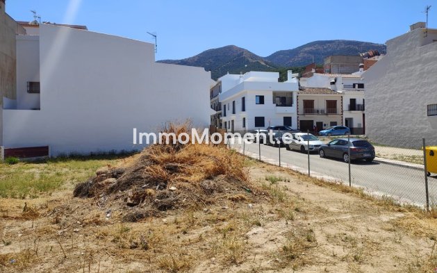 Land - Wiederverkauf -   Inländisch - Alhaurín el Grande Centro