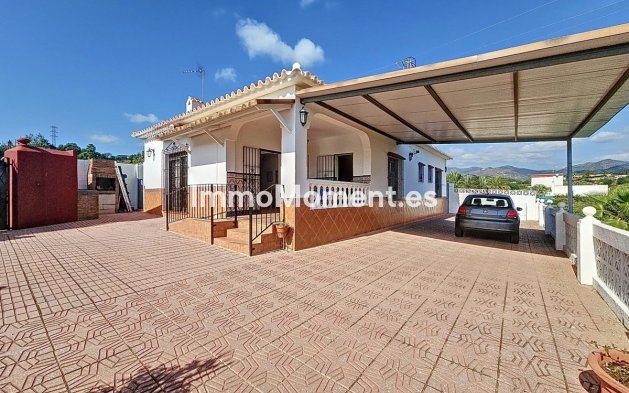 Landhaus - Wiederverkauf - Estepona  - El Padron