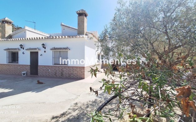 Landhuis - Bestaande woning - Binnenland  - Alora