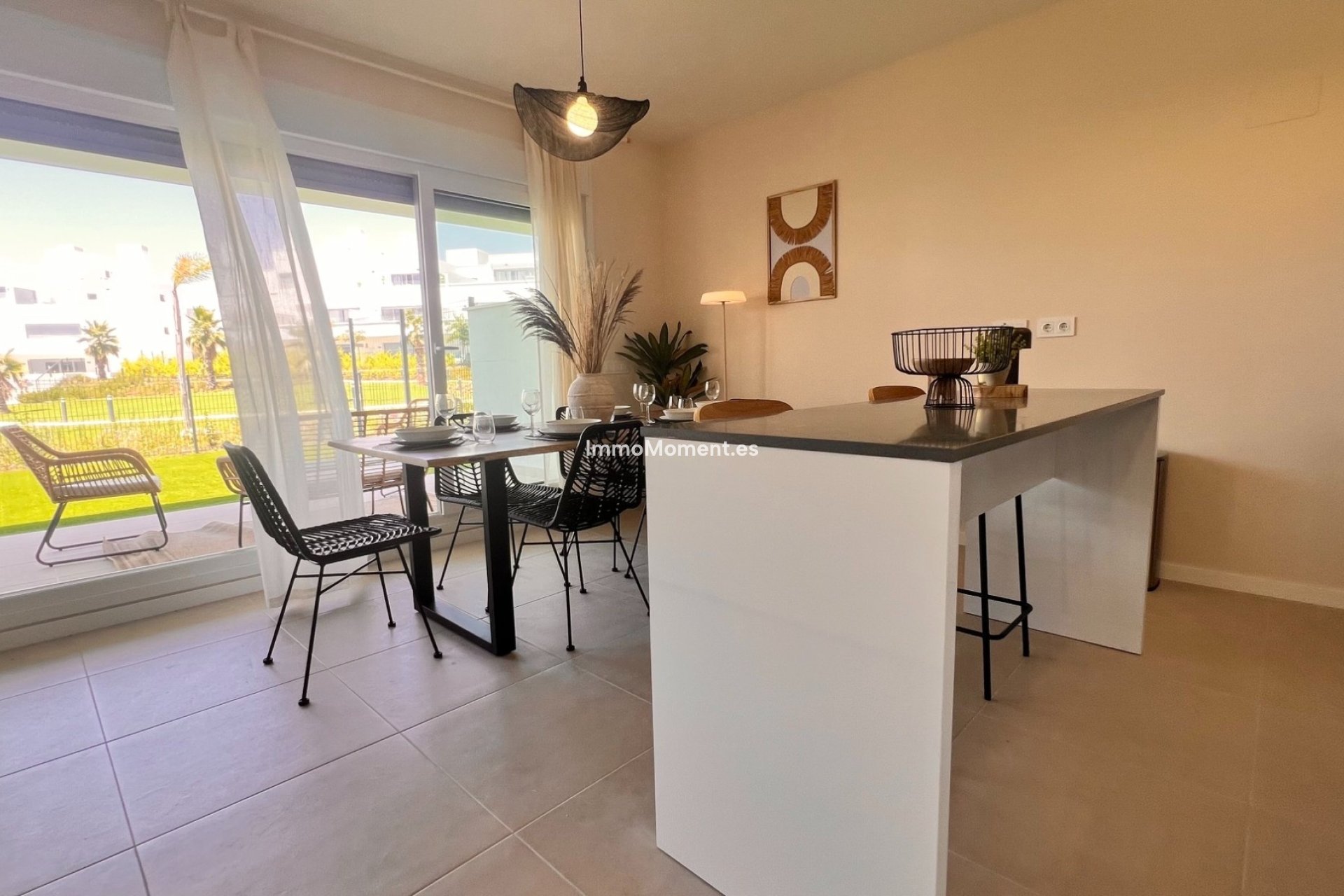 Lange termijn verhuur - Appartement - Estepona  - Cancelada