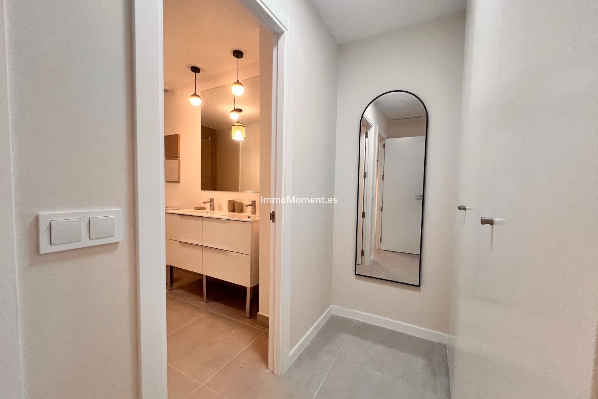 Lange termijn verhuur - Appartement - Estepona  - Cancelada
