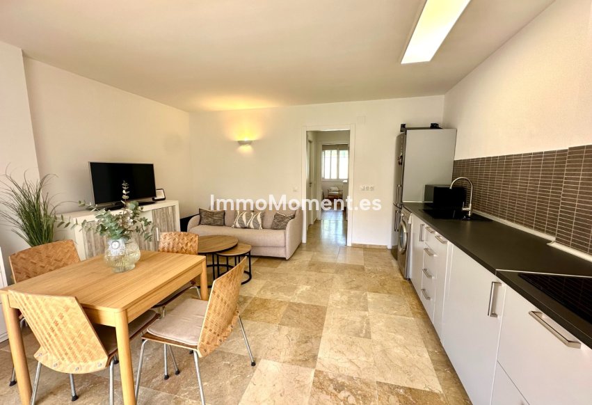 Lange termijn verhuur - Appartement - Estepona  - Estepona Centro