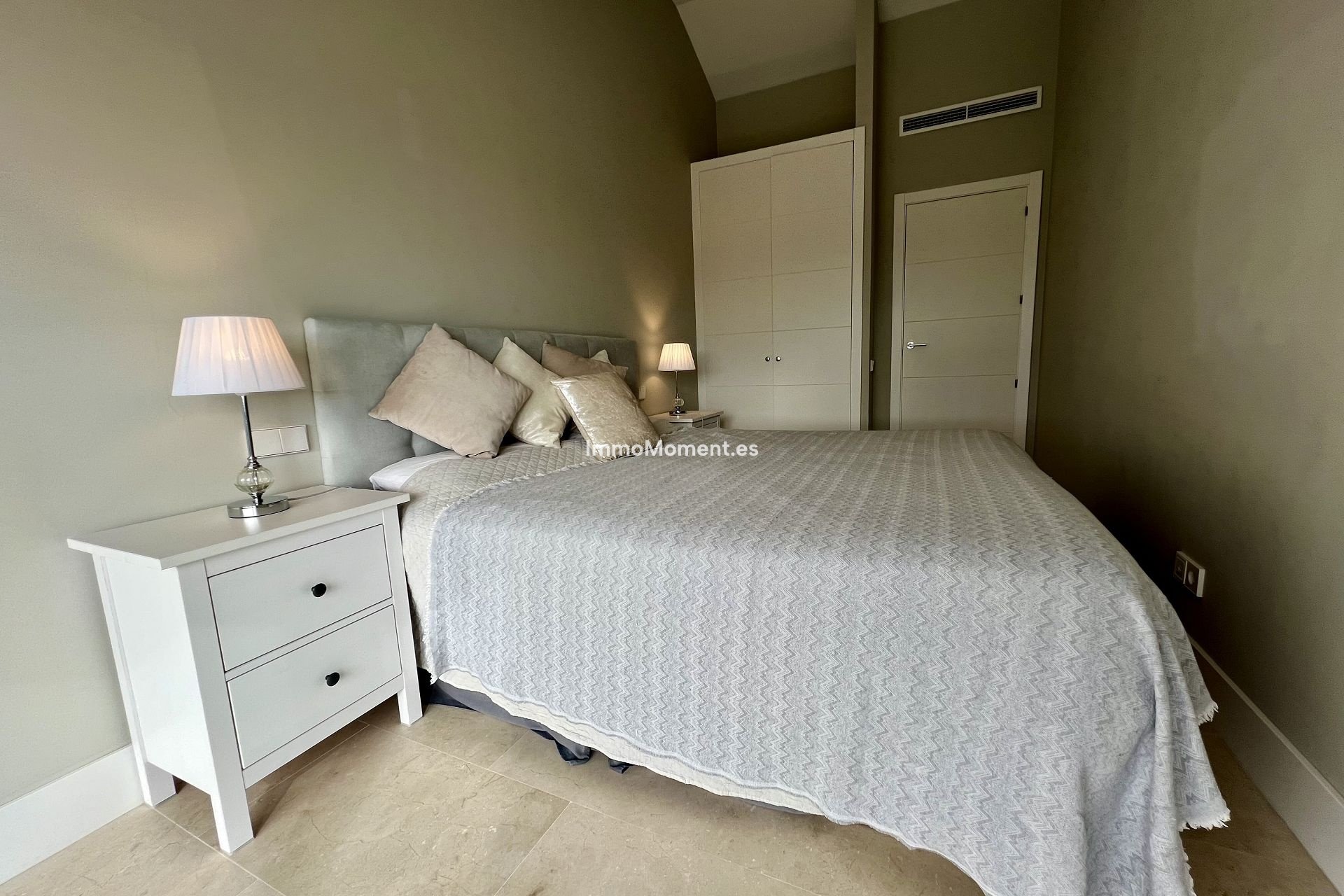 Lange termijn verhuur - Duplex - Estepona Oost - Selwo