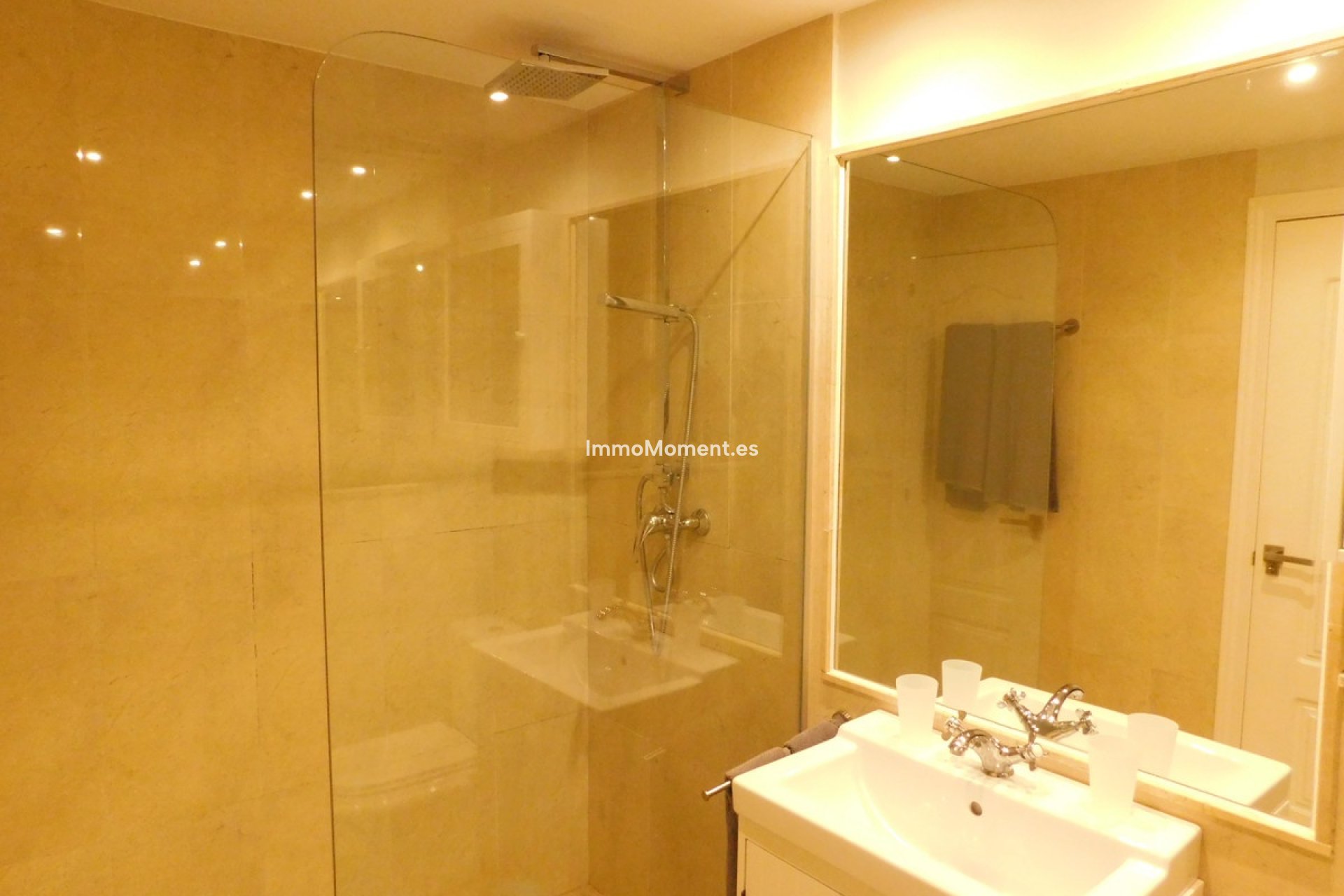 Location de courte durée - Appartement - Marbella - Elviria