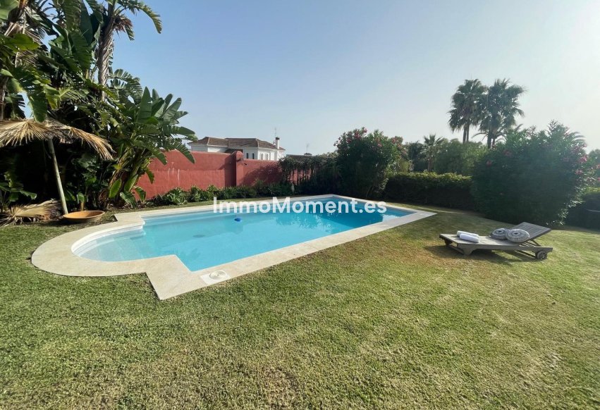 Location de courte durée - Villa individuelle - Estepona  - Atalaya