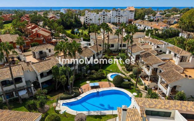 Maison mitoyenne - Revente - Estepona  - Estepona Centro