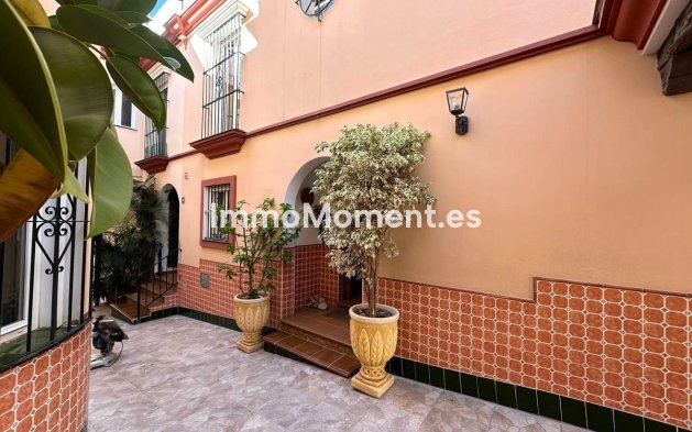 Maison mitoyenne - Revente - Estepona  - Estepona Centro