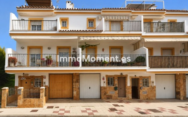 Maison mitoyenne - Revente - Estepona  - Estepona Centro